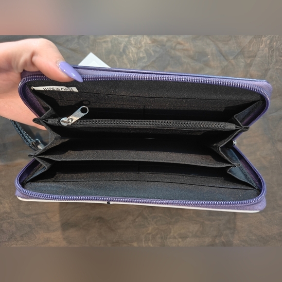 🤍❗NWT Action Imports Native American Wolf Purple Wristlet Wallet - Picture 4 of 4